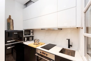 Fridge, microwave, oven, dishwasher