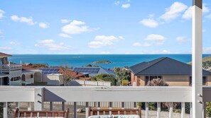 Property grounds - Moet Escape in Style (Encounter Bay)