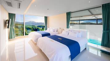 Individually decorated, free WiFi