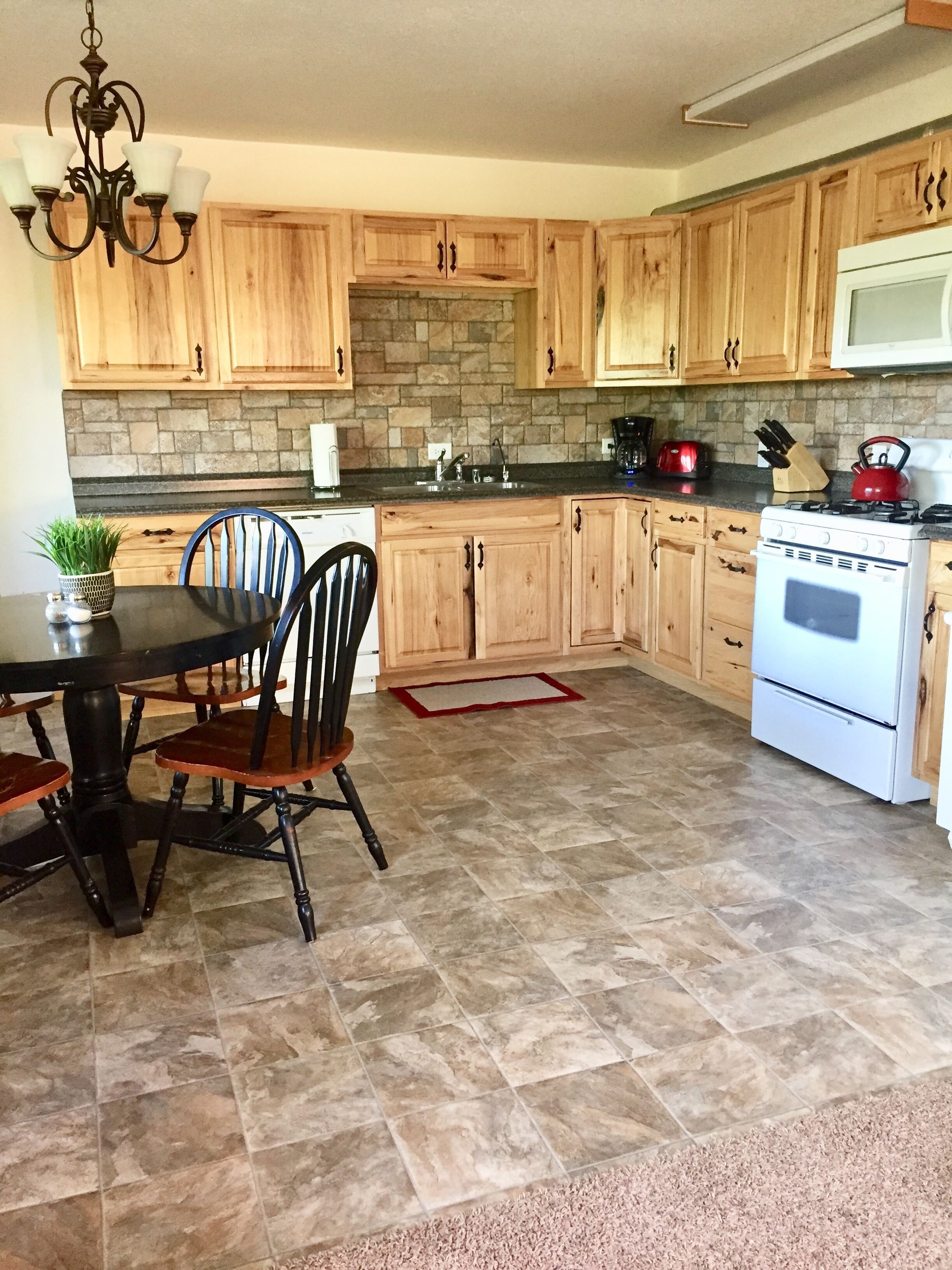 Charming Home near Palmer with Hot Tub!