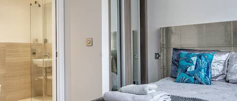 1 bedroom, iron/ironing board, WiFi