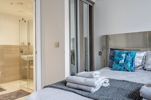 1 bedroom, iron/ironing board, WiFi