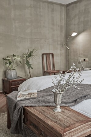 プレミアム スイート (XIANG) | 客室ごとに異なる装飾、客室ごとに異なるインテリア、デスク、遮光カーテン