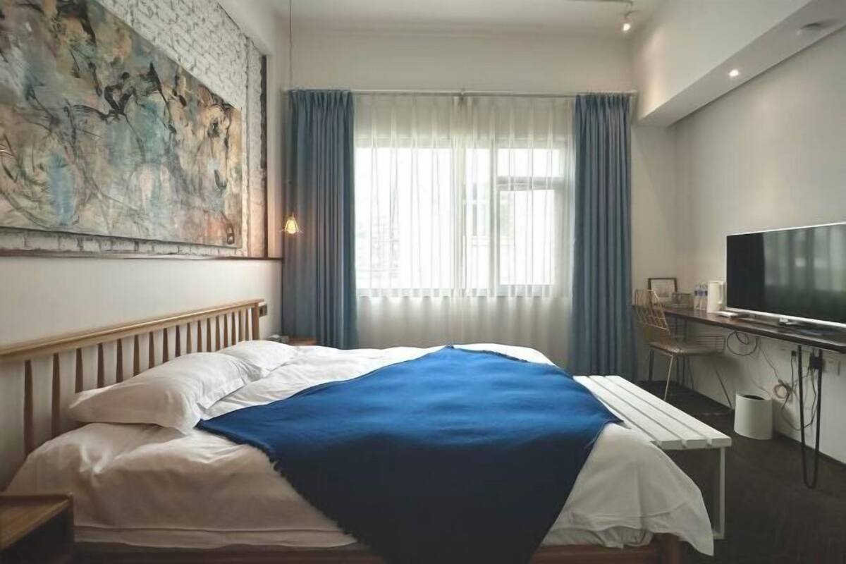 Individually decorated, individually furnished, desk, blackout curtains