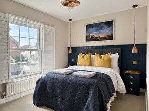 2 bedrooms, internet