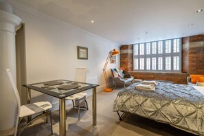 1 Schlafzimmer, Bügeleisen/Bügelbrett, Internetzugang