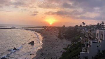 Sun-loungers, beach towels