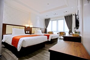 書桌、隔音、免費無線上網、床單