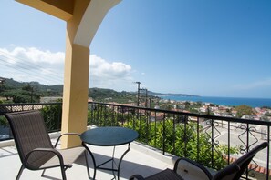 Standard Studio | Terrace/patio - Olive Tree Apartments (Zakynthos)