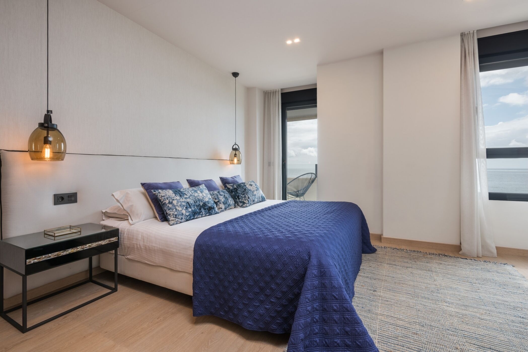 2 bedrooms, iron/ironing board, Internet, bed sheets