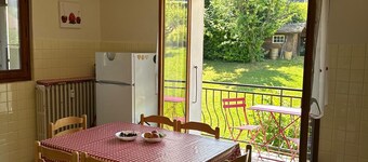 Amplio apartamento para 6 con wifi, mascotas permitidas y parking en Évian