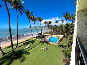 A heated pool - Where Sunsets Ignite Kihei Beachfront Condo Full Ocean Views Sugar Beach (Kihei)