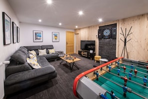 TV, fireplace, DVD player