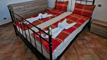 1 bedroom, WiFi, bed sheets