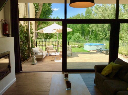 Talo kolme saksanpähkinää