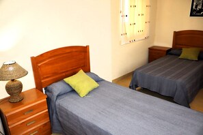 2 bedrooms, bed sheets