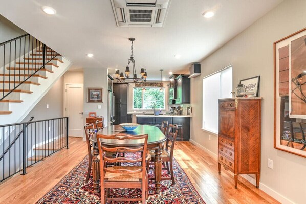 تناول الطعام