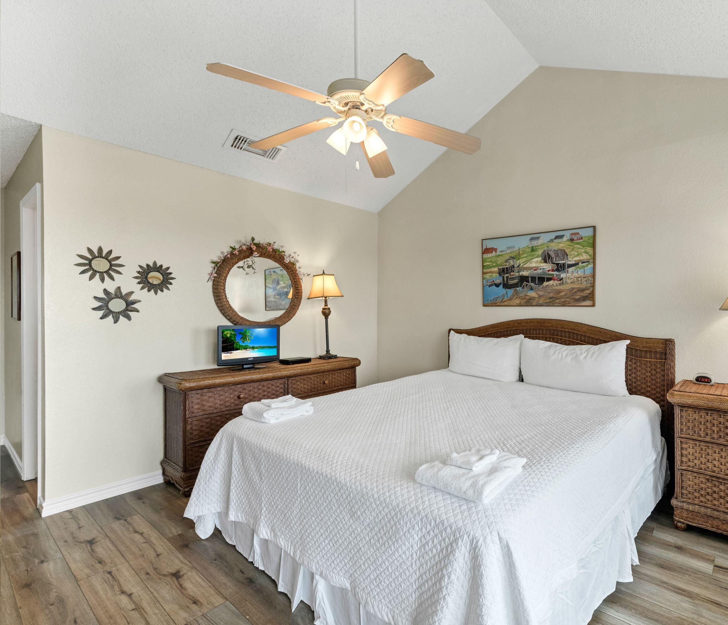 Beachfront Condo | Coastal Comfort & Relaxing Island Vibe - Corpus Christi, TX