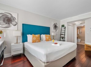 Iron/ironing board, travel cot, WiFi, bed sheets