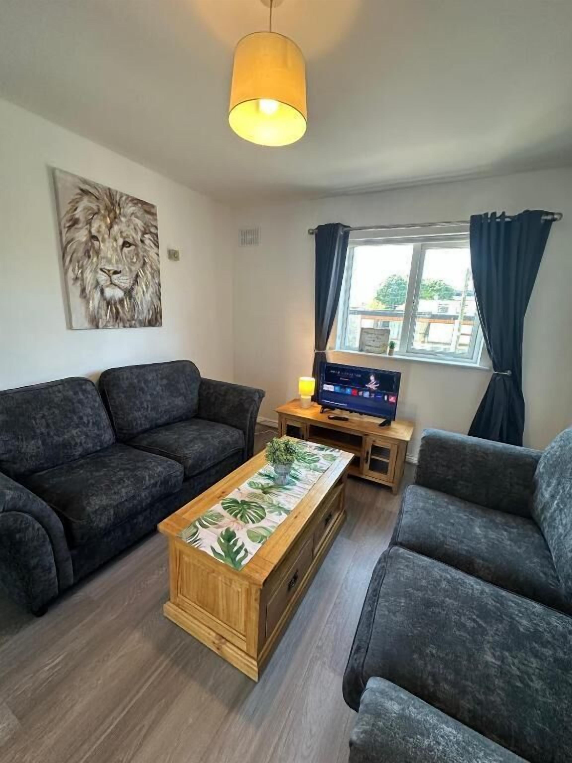 公寓 | 3 多间卧室、免费 WiFi、床单