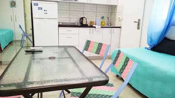 Apartemen Comfort | Dilengkapi dengan perabotan berbeda-beda dan kedap suara