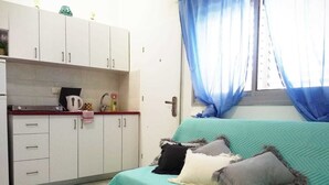 Unclassified image, 2 of 41, button - Apartaments S&L Bat Galim (Haifa)