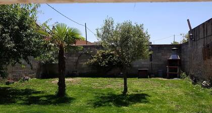 Casa rurale Villa de Ambel affitto completo. 300m2 solo per te con giardino e barbecue