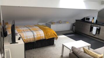 熨斗/熨衣板、免费 WiFi、床单