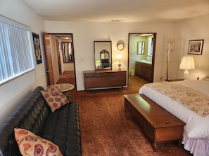 3 bedrooms, desk, free WiFi, bed sheets - Sequoia National Monument, Sierra Nevada. (California Hot Springs)