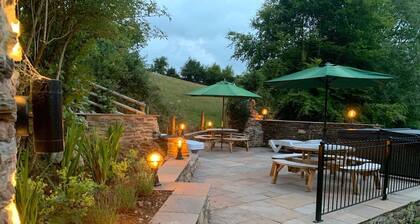 Lähi Stolfordin mökki, joka mahtuu 9 vieraalle Somersetin maaseudulla