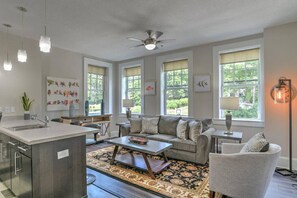 TV - Charming Historic King James Building Unit #5 (Asheville)