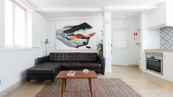 TV, fireplace, DVD player, stereo