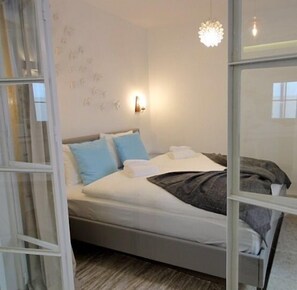 1 bedroom, iron/ironing board, travel cot, WiFi - 0 Ophiussa (Lisbon)