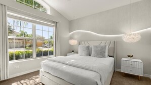 5 chambres, fer et planche à repasser, Wi-Fi, draps fournis