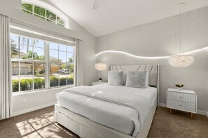 5 chambres, fer et planche à repasser, Wi-Fi, draps fournis