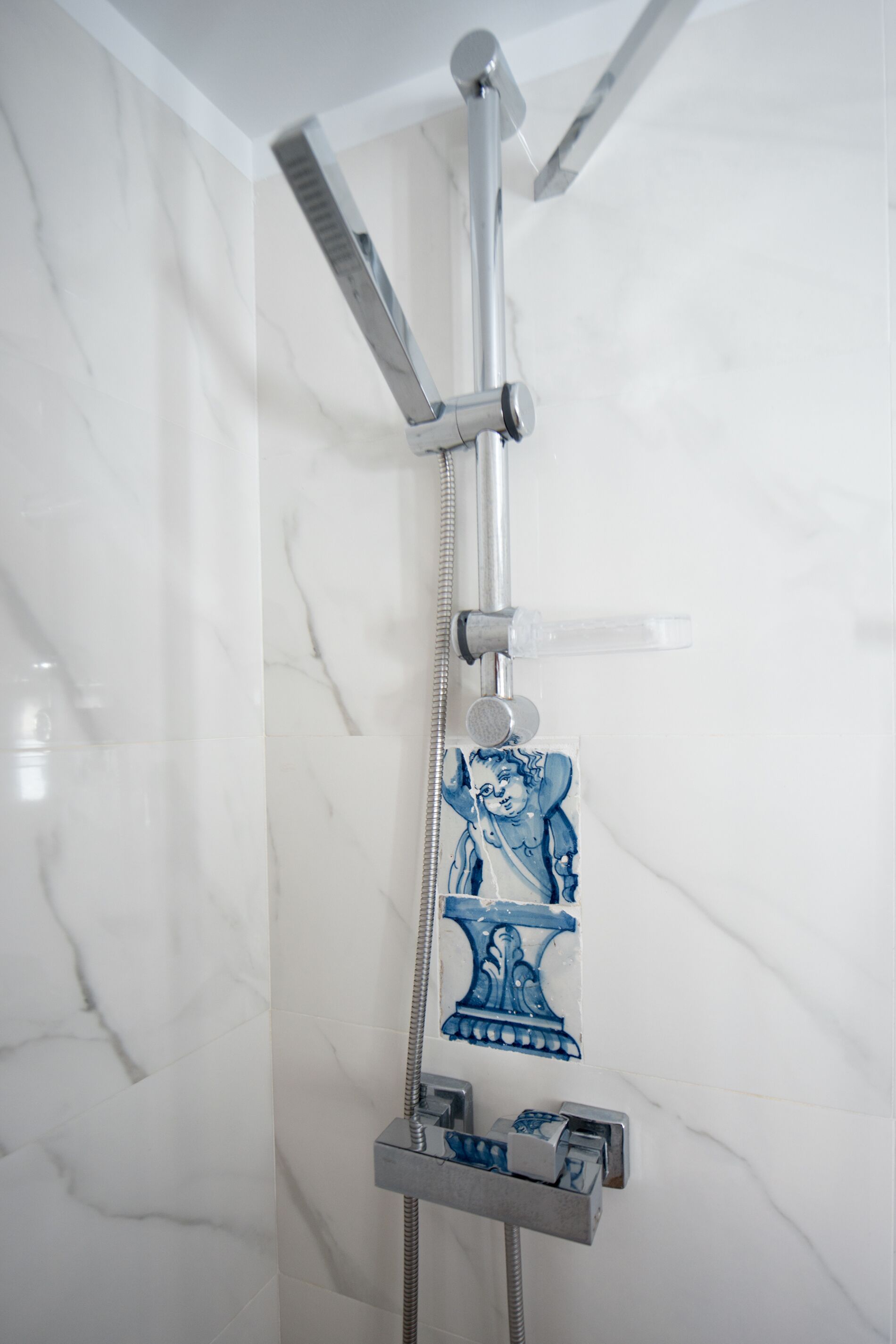 Hair dryer, towels