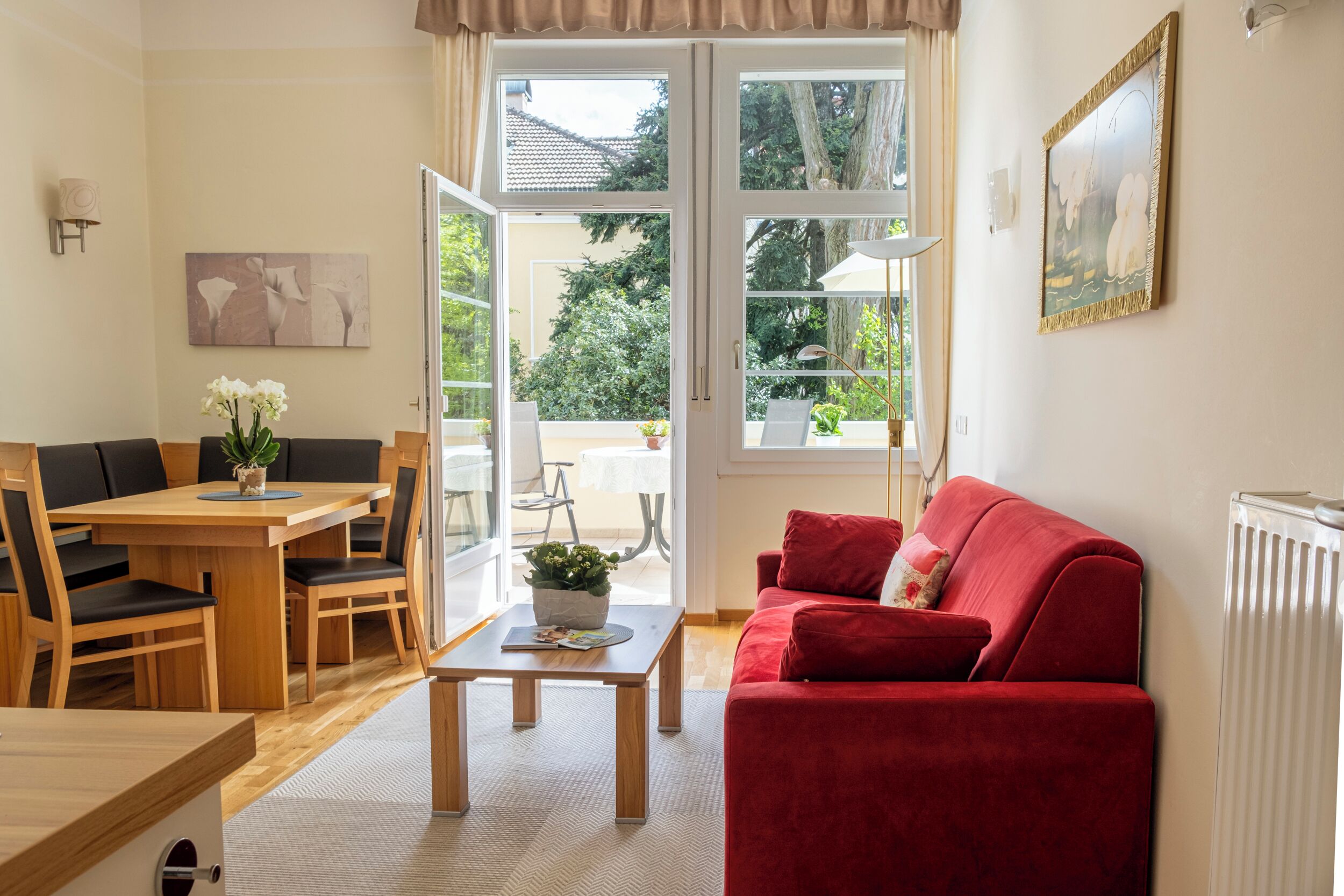 Superior Apartment, 1 Bedroom, Balcony, Garden Area (Elegance) | Living area | 50-inch LED TV with satellite channels