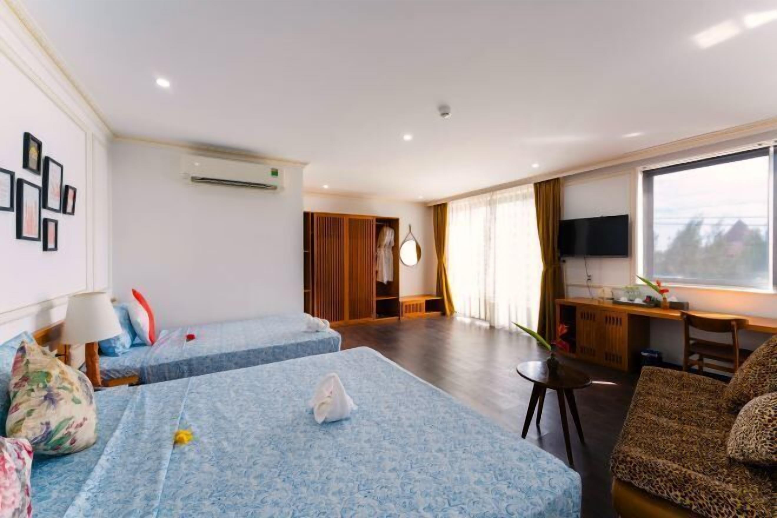 1 Schlafzimmer, hochwertige Bettwaren, Betten mit Memory-Foam-Matratzen