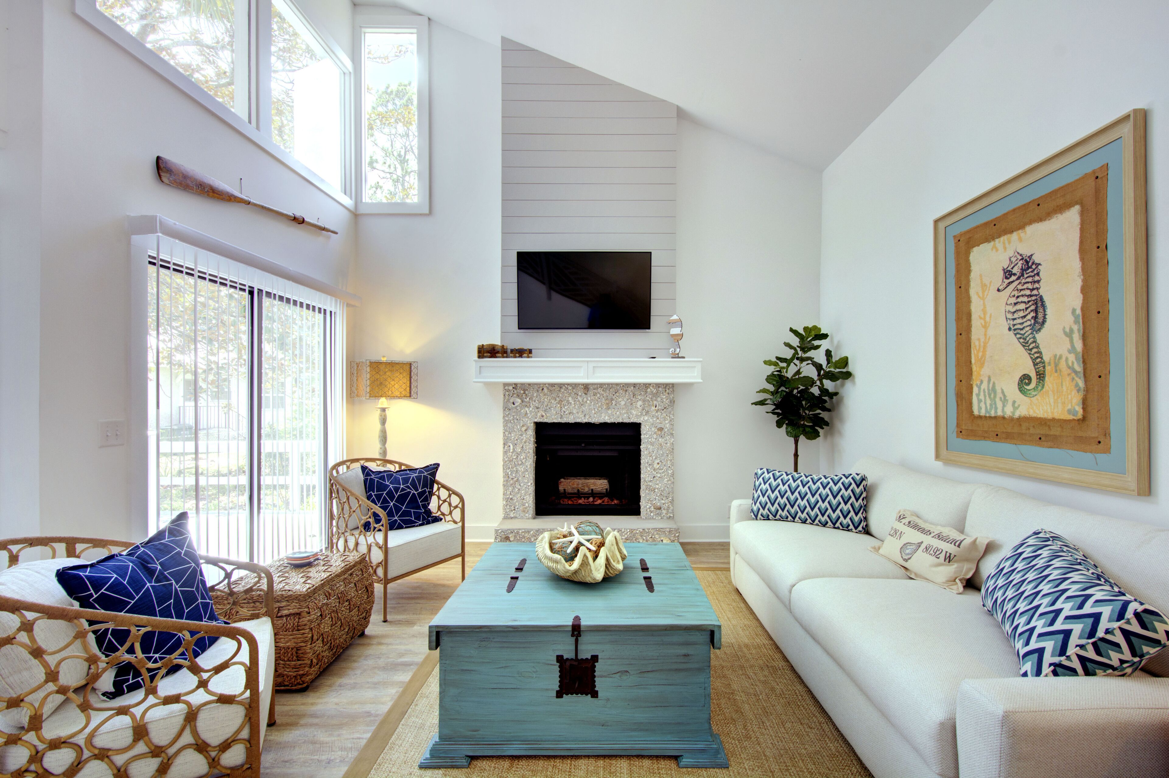 300ft from Ocean. Fully Fenced Yard. Remote Controlled Fireplace.