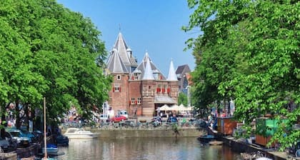 Penthouse Apartment with Balcony in Amsterdam Center