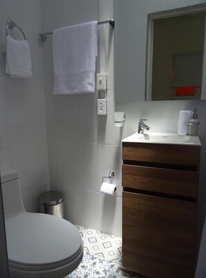 Bathroom - Adorable studio in Tree House (La Candelaria)