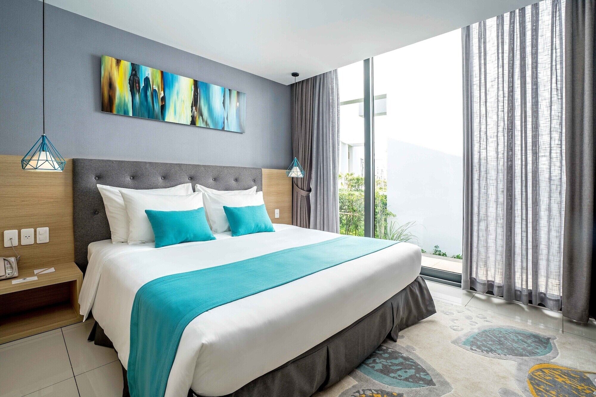 In-room safe, free WiFi