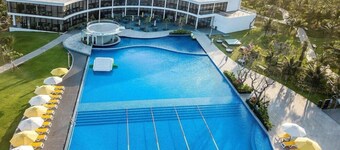 Oceanami Villas & Beach Club