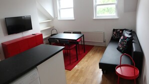Classic Apartment | Living area - Apartment in Shoreditch Central London (London)