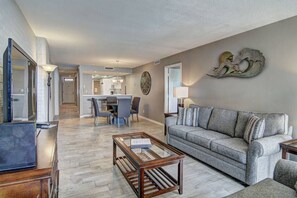Living area - Stunning Ocean View and Tranquility in This 2 Bedroom 2 Bath (Port Aransas)