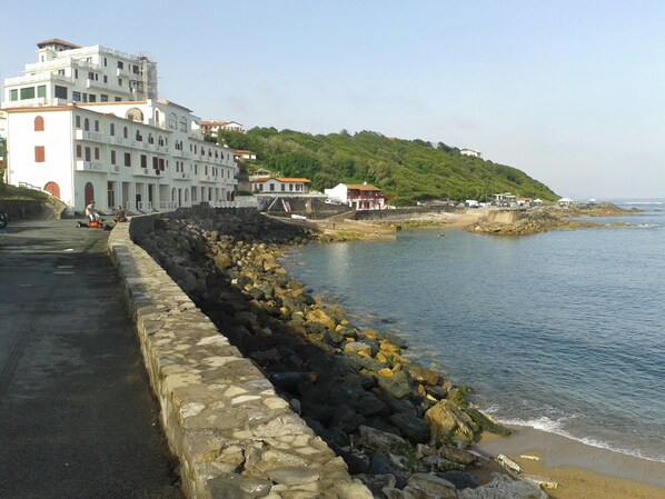 Beach nearby - Homerez - Cozy studio in Guéthary 30 m² with relaxing balcony (Guéthary)