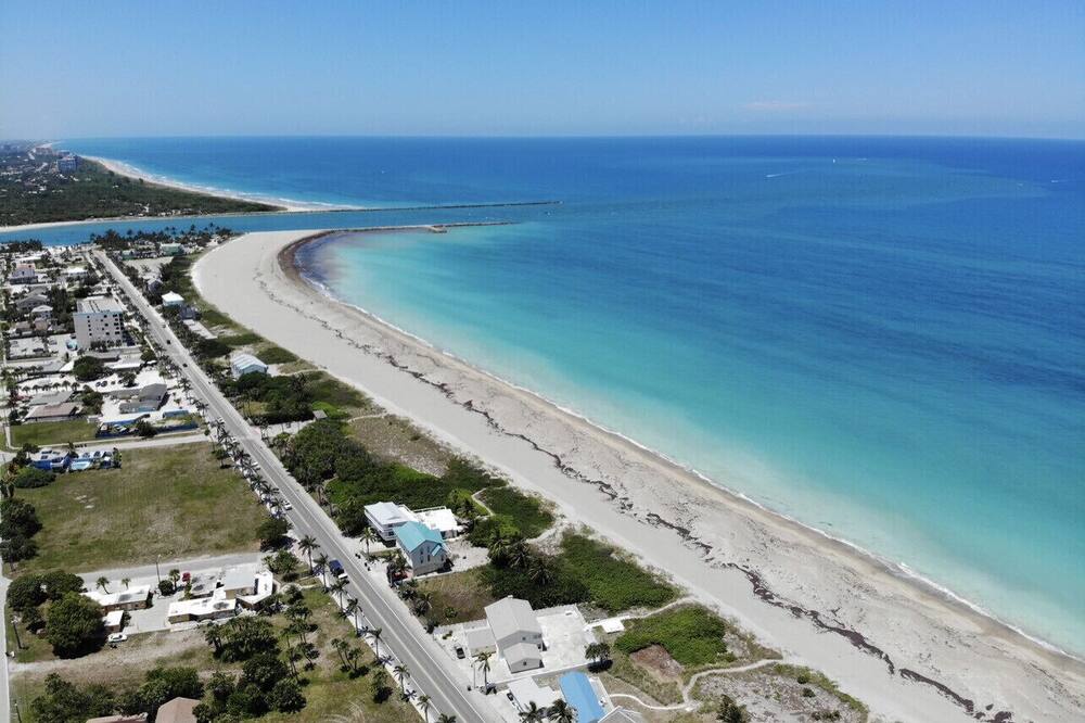 Hutchinson Island Condo