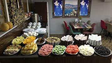 Breakfast buffet