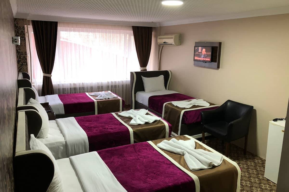 Comfort Quadruple Room
