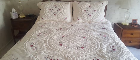 1 chambre, bureau, espace de travail pour ordinateur portable